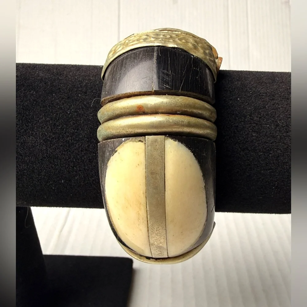Vintage Bone Brass Wood Bangle‎ Hinged Bracelet Bohemian Chinky Wide Hippie 80s